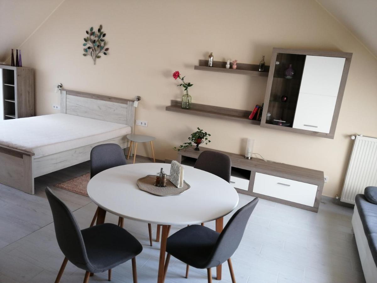 Gardencity Apartmanhaz Győr Eksteriør billede