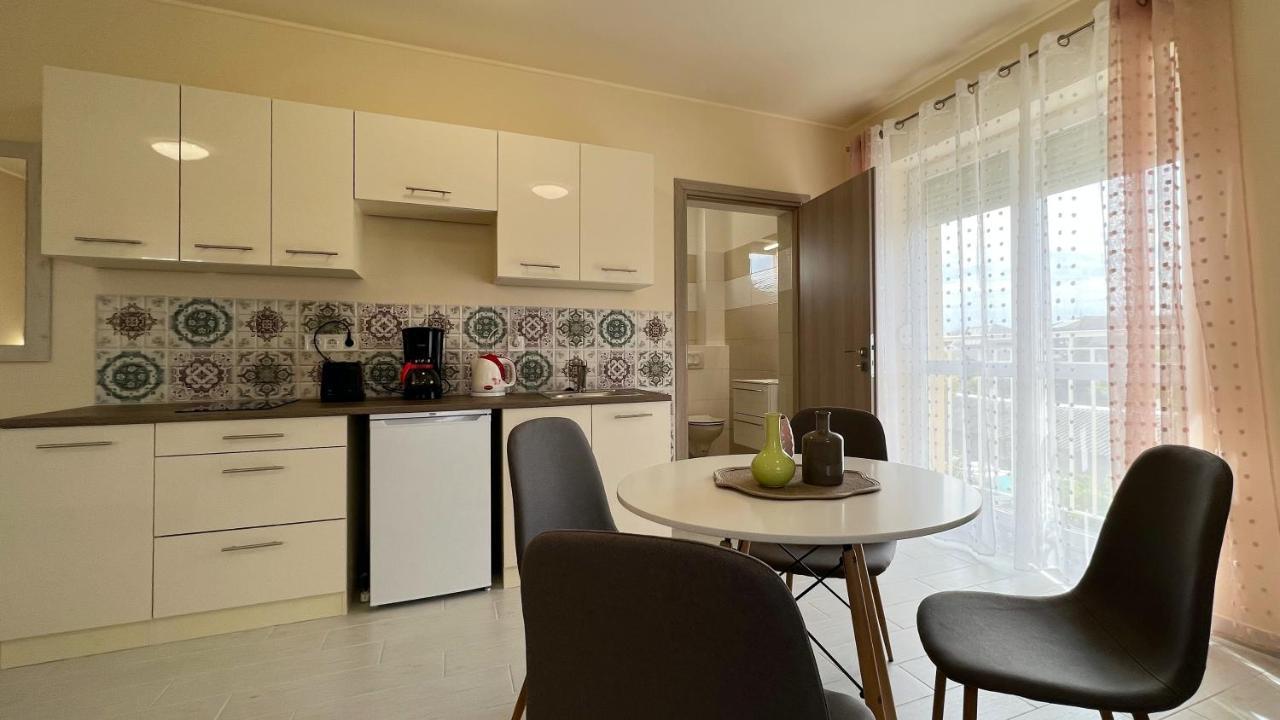 Gardencity Apartmanhaz Győr Eksteriør billede
