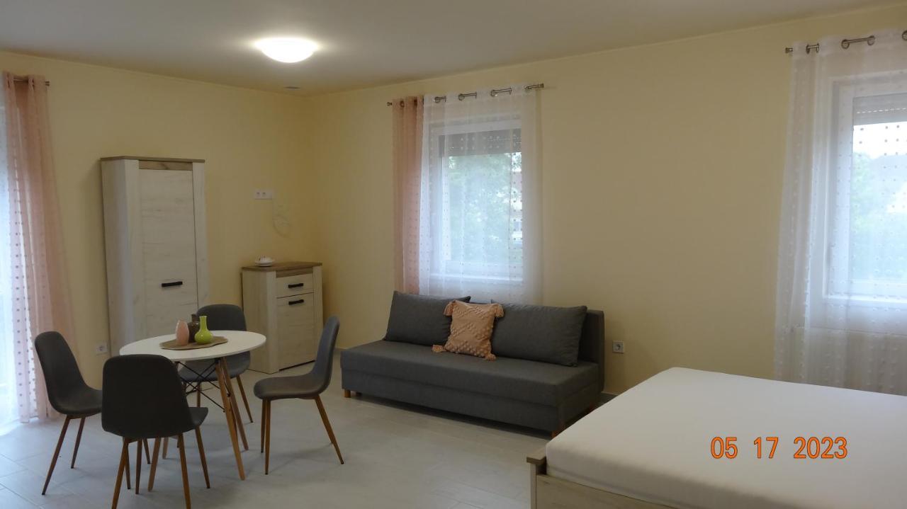 Gardencity Apartmanhaz Győr Eksteriør billede