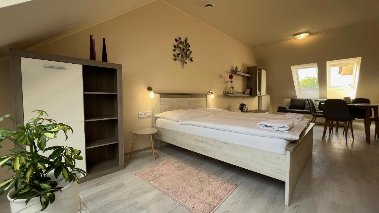 Gardencity Apartmanhaz Győr Eksteriør billede